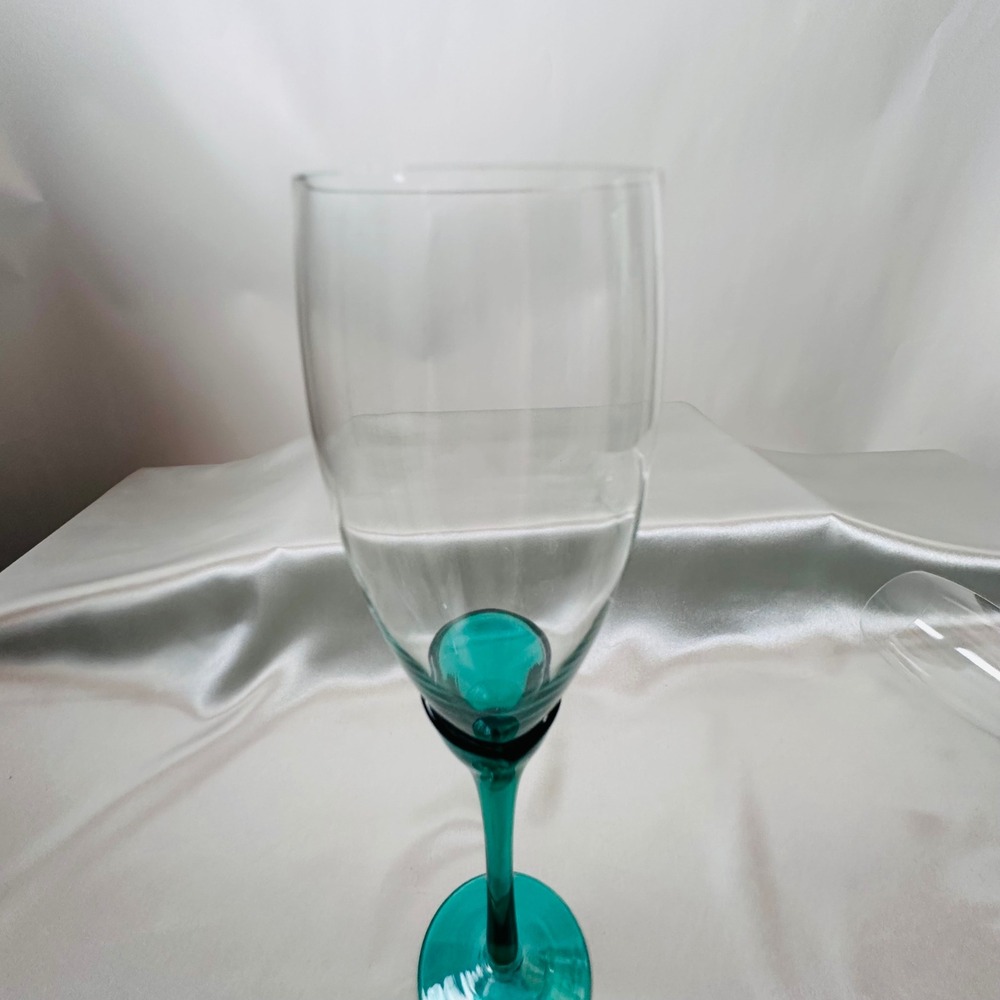 Libbey Domaine Juniper Green Champagne Flutes Set of 4 Green Stem 9.75 inch - Picture 11 of 16